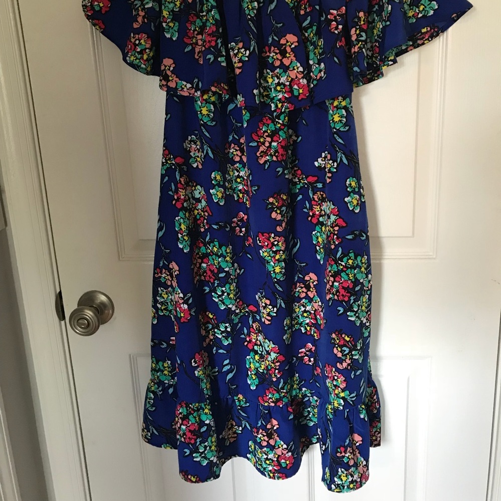 Off the shoulder dress - Picture 2 of 3